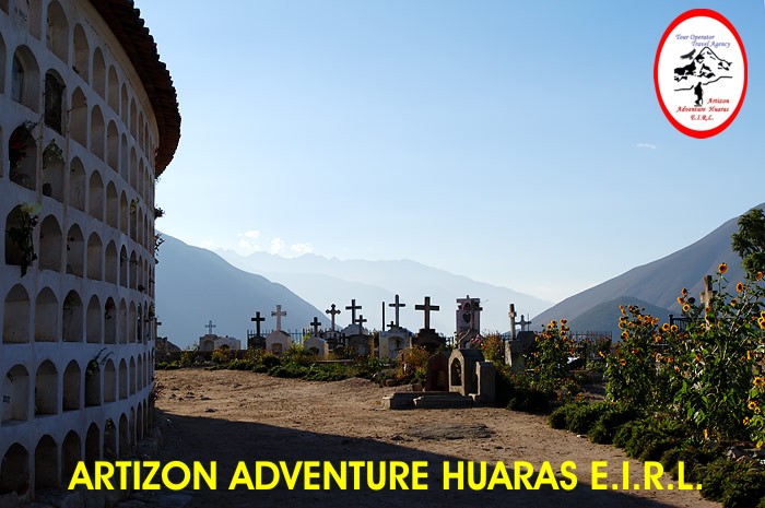 CEMENTERIO CAMPO SANTO YUNGAY